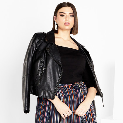 Style Spotlight: Wide Leg Trousers Plus Size Fashion