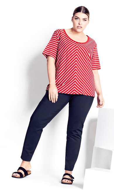 Plus Size Chevron Tee - red